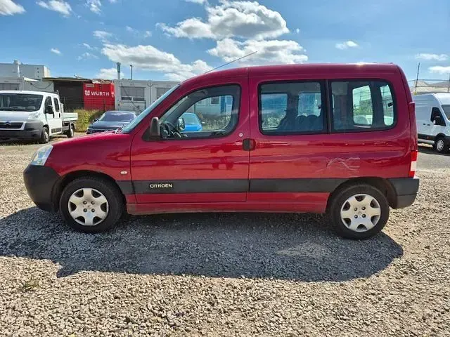 Gebraucht Citroën Berlingo First 75 PS (55 kW) 2009 Rot Van / Kleinbus