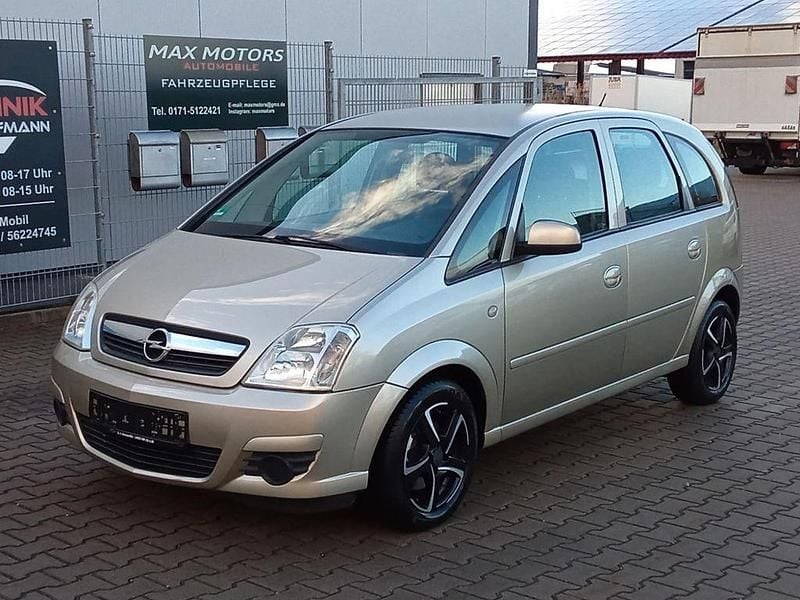 Gebraucht Opel Meriva 105 PS (77 kW) 2010 Gold Van / Kleinbus
