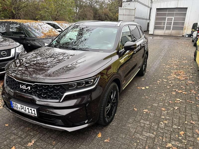 Braun Gebraucht 2022 Kia Sorento Platinum SUV | 30.900 € (Superpreis) - Bild 1/4