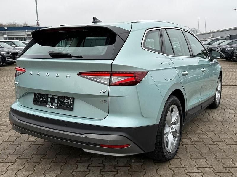 Gebraucht Skoda Enyaq iV Loft 150 kW (204 PS) 2022 Silber SUV