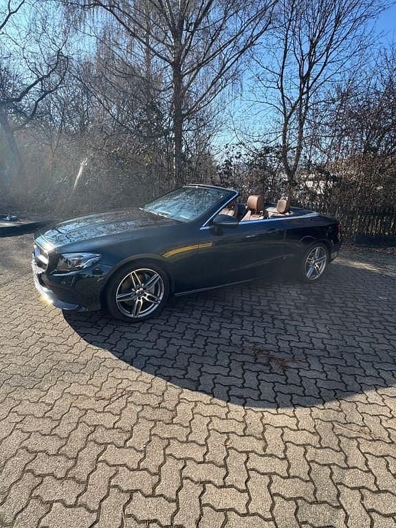 Gebraucht Mercedes E300 Avantgarde 245 PS (180 kW) 2017 Schwarz Cabrio