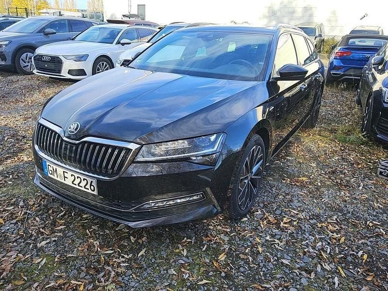 Schwarz Gebraucht 2022 Skoda Superb LAURIN & KLEMENT Limousine | 22.990 € (Guter Preis) - Bild 1/4
