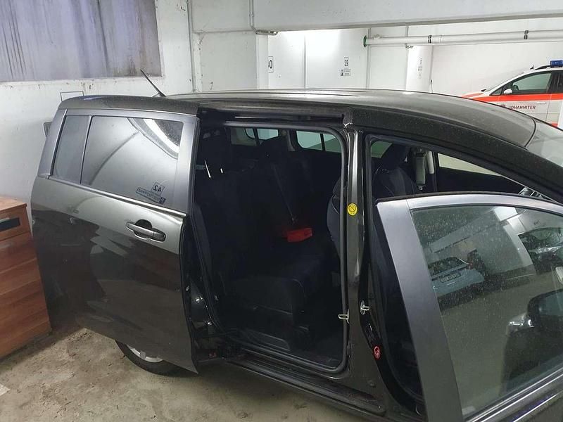 Gebraucht Mazda 5 Center-Line 144 PS (105 kW) 2012 Schwarz Van / Kleinbus