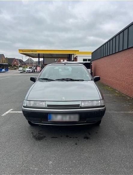 Grau Gebraucht 1994 Citroën Xantia Limousine | 1.200 € - Bild 1/4