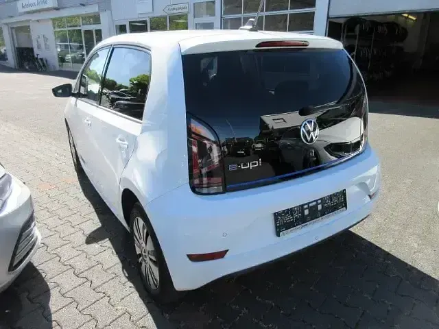 Second-hand VW e-up! Style 61 kW (83 CP) 2022 Alb Hatchback