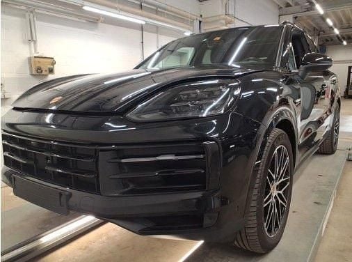 Gebraucht Porsche Cayenne S E-Hybrid 519 PS (381 kW) 2024 Schwarz SUV