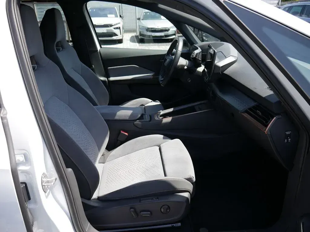 Gebraucht Cupra Born 169 kW (231 PS) 2024 Weiß Kleinwagen
