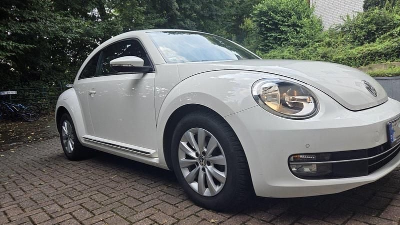 Weiß Gebraucht 2013 VW Beetle Coupé | 8.570 € (Fairer Preis) - Bild 1/4