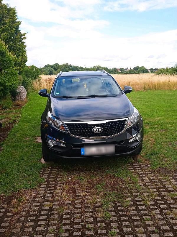 Schwarz Gebraucht 2015 Kia Sportage SUV | 12.500 € (Fairer Preis) - Bild 1/4