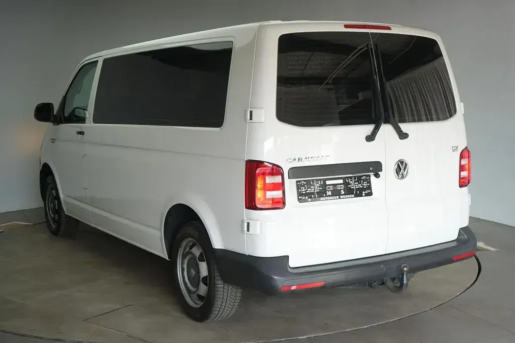 Gebraucht VW Caravelle Trendline 204 PS (150 kW) 2018 Weiß Van