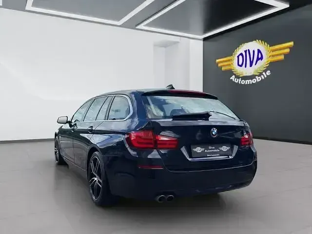 Gebraucht BMW 520 Luxury Line 190 PS (139 kW) 2013 Schwarz Kombi