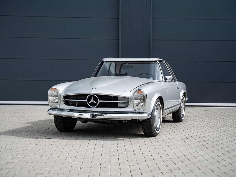 Silbergrau db 9180 Gebraucht 1968 Mercedes SL280 Edition Cabrio | 174.900 € - Bild 1/4