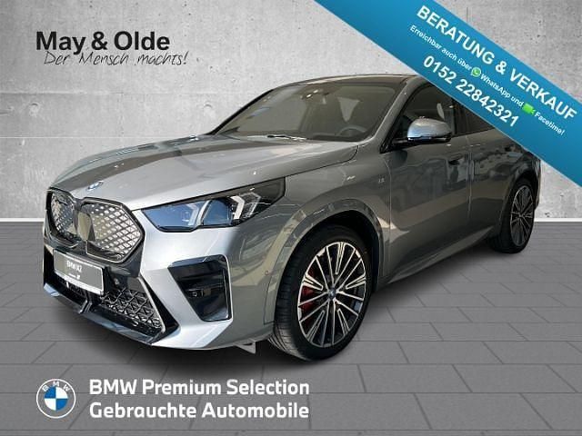 Grau Neu 2025 BMW iX2 M Sport SUV | 50.980 € (Superpreis) - Bild 1/4