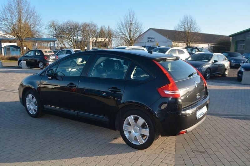 Gebraucht Citroën C4 Comfort 109 PS (80 kW) 2007 Schwarz Limousine