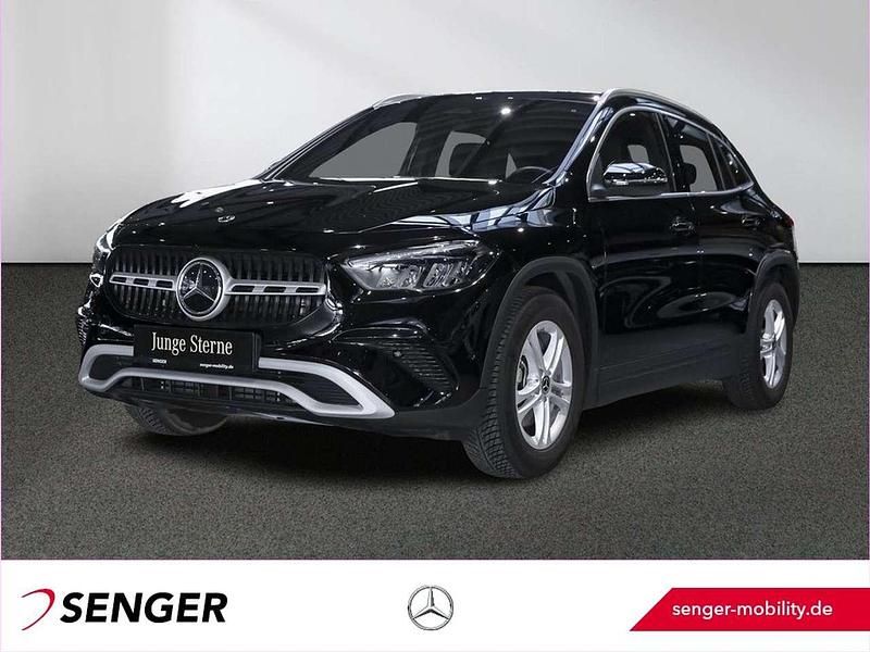 Gebraucht Mercedes GLA200 Advanced 163 PS (119 kW) 2024 Unilack nachtschwarz SUV