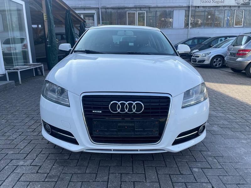Gebraucht Audi A3 Ambition 140 PS (102 kW) 2011 Weiß Kleinwagen