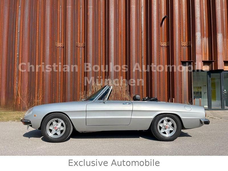 Gebraucht Alfa Romeo Spider Veloce 129 PS (94 kW) 1971 Silber Cabrio