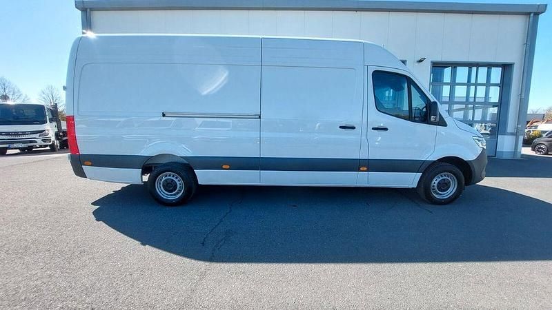 Gebraucht Mercedes Sprinter 190 PS (139 kW) 2026 Weiß Van