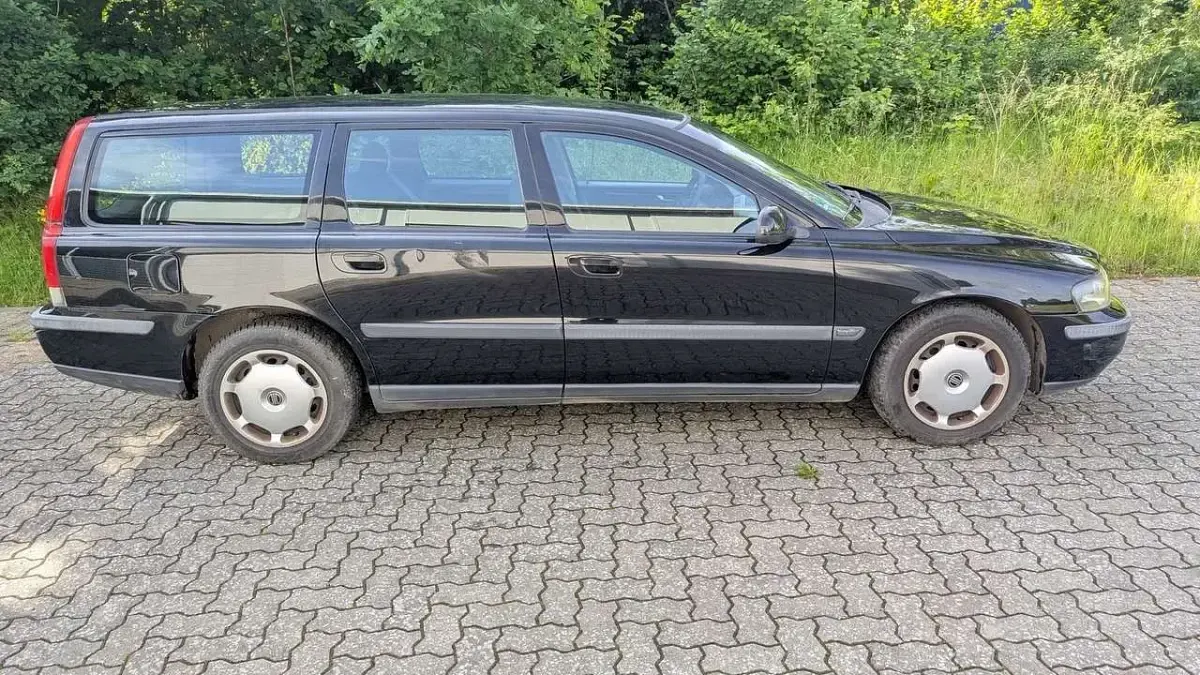 Gebraucht Volvo V70 140 PS (102 kW) 2001 Schwarz Kombi