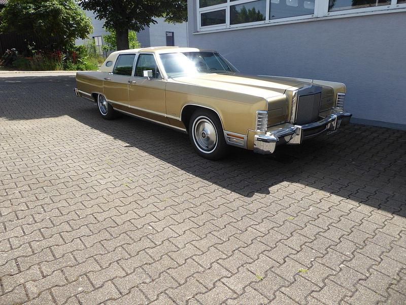 Gold Gebraucht 1979 Lincoln Town Car Limousine | 15.999 € - Bild 1/4
