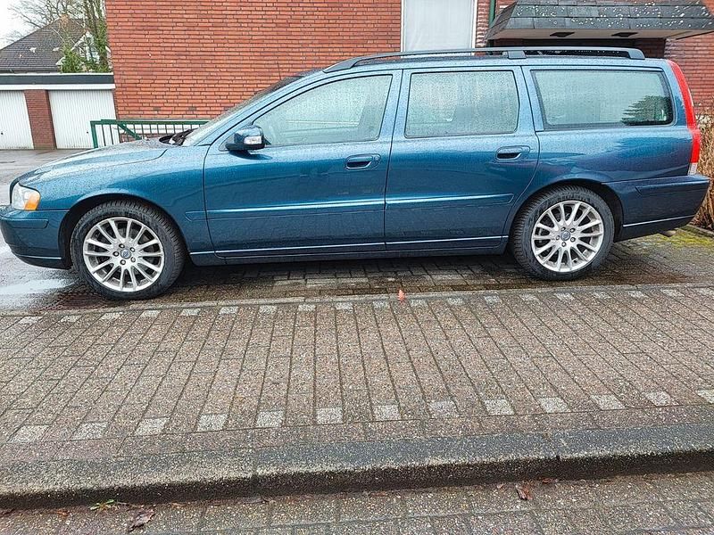 Gebraucht Volvo V70 Summum 163 PS (119 kW) 2006 Blau Kombi