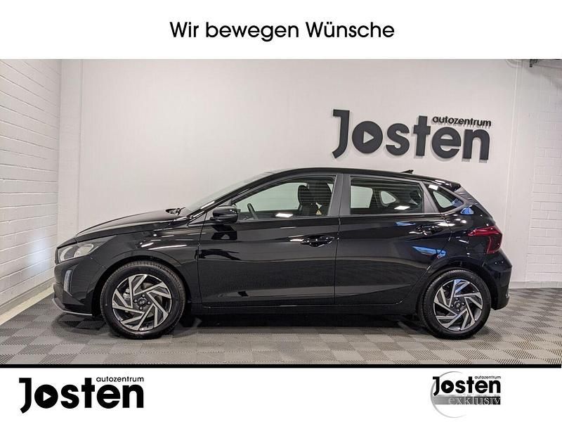 Neu Hyundai i20 101 PS (74 kW) 2025 Phantom black / met Kleinwagen