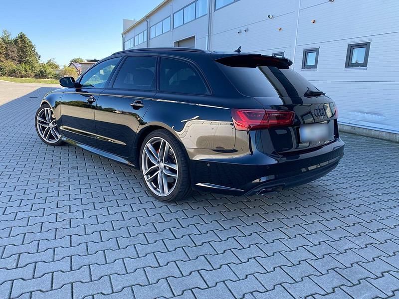 Gebraucht Audi A6 Ambiente 321 PS (236 kW) 2018 Schwarz Kombi