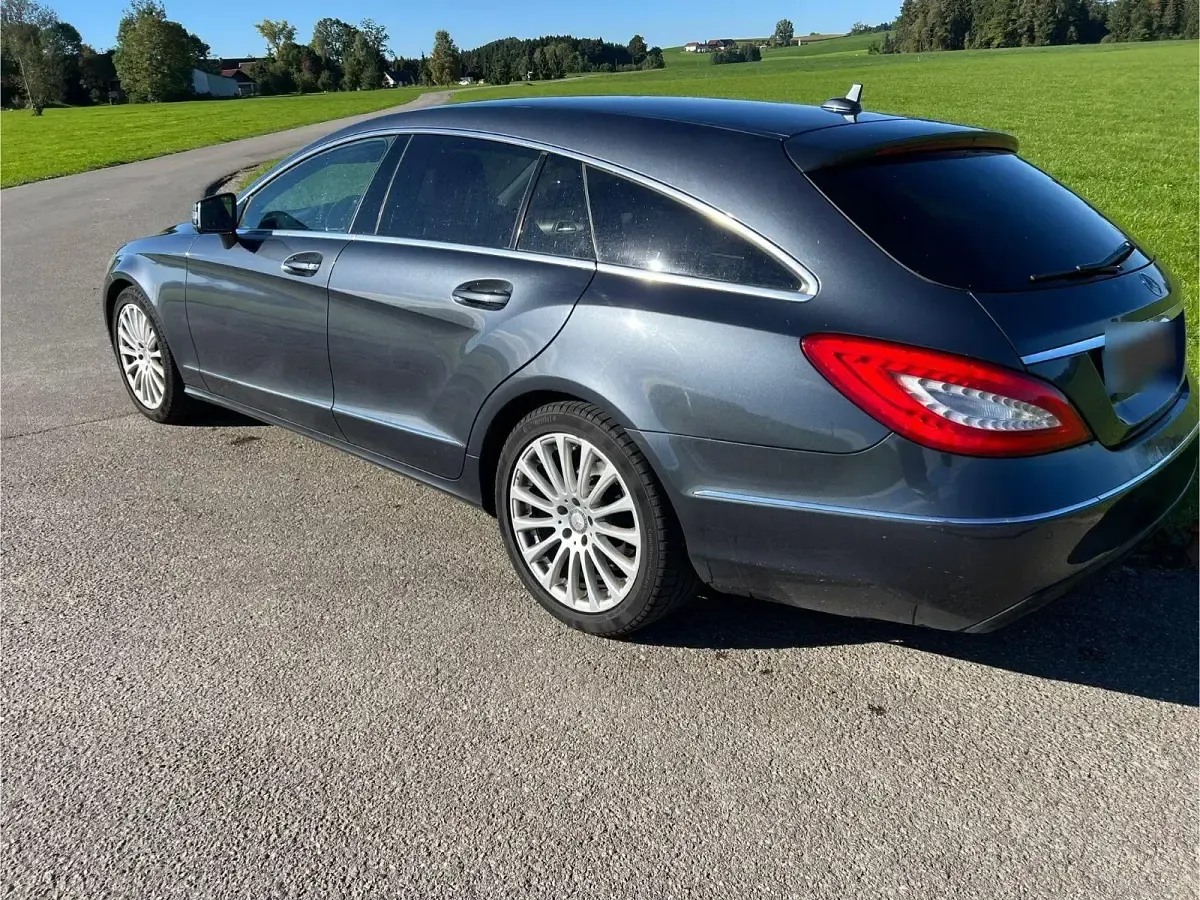 Gebraucht Mercedes CLS350 Shooting Brake 265 PS (194 kW) 2012 Grau Kombi