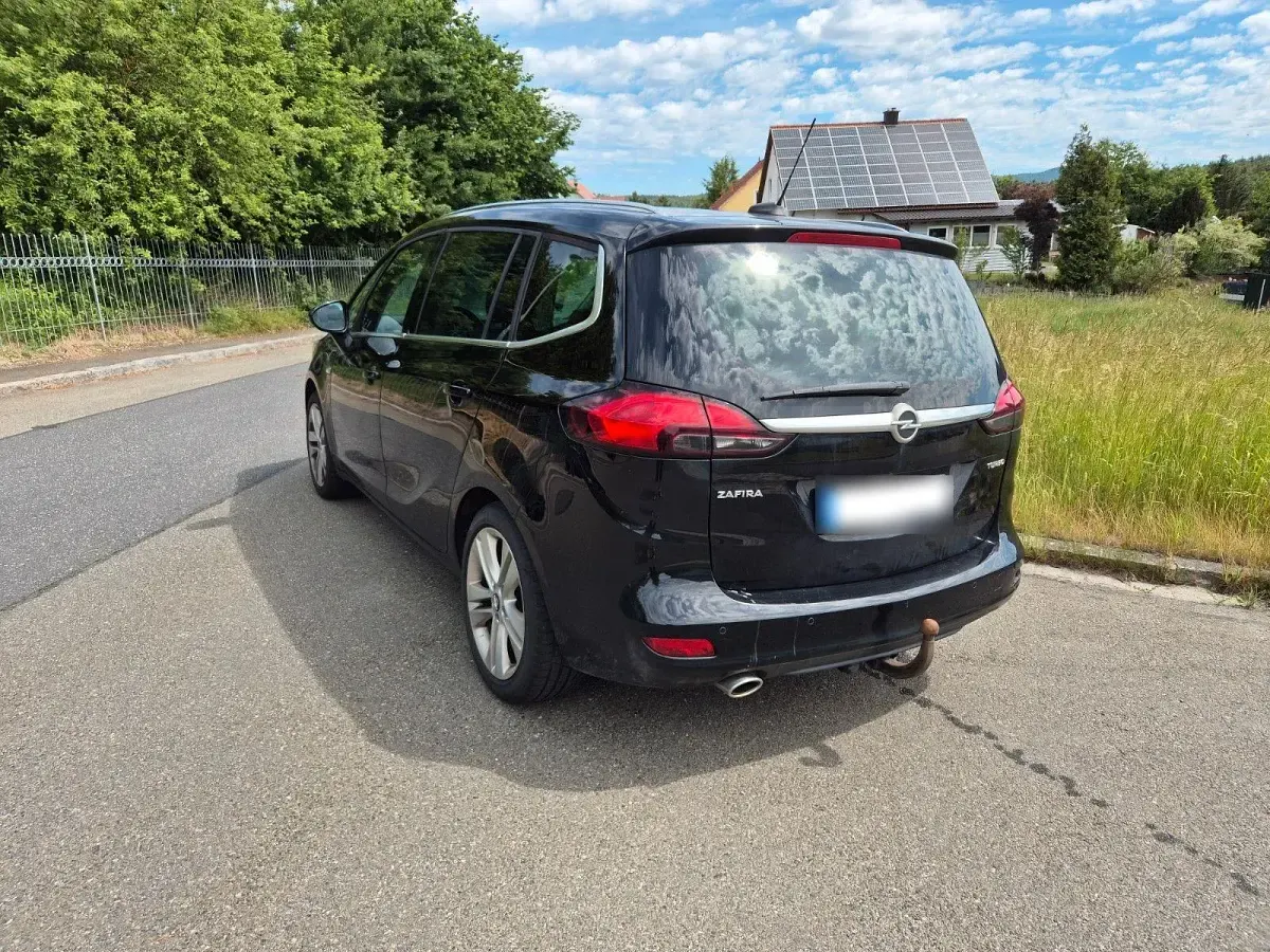 Gebraucht Opel Zafira Ultimate 170 PS (125 kW) 2018 Schwarz Van / Kleinbus