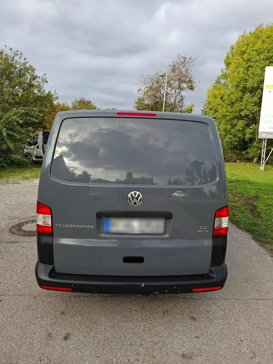 Gebraucht VW Transporter 143 PS (105 kW) 2015 Grau Van