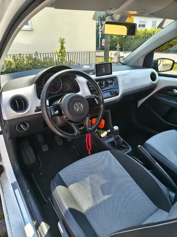 Gebraucht VW up! Edition 75 PS (55 kW) 2012 Weiß Kleinwagen