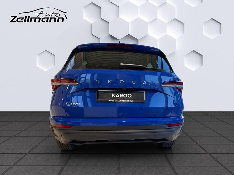 Neu Skoda Karoq Selection 116 PS (85 kW) 2025 Blau SUV