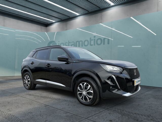 Schwarz Gebraucht 2021 Peugeot e-2008 Allure SUV | 19.440 € (Etwas zu teuer) - Bild 1/2