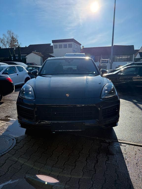 Schwarz Gebraucht 2022 Porsche Cayenne GTS SUV | 93.500 € (Guter Preis) - Bild 1/4