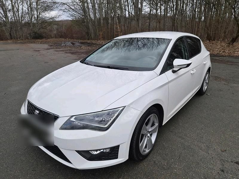 Gebraucht Seat Leon FR 125 PS (91 kW) 2016 Weiß Limousine