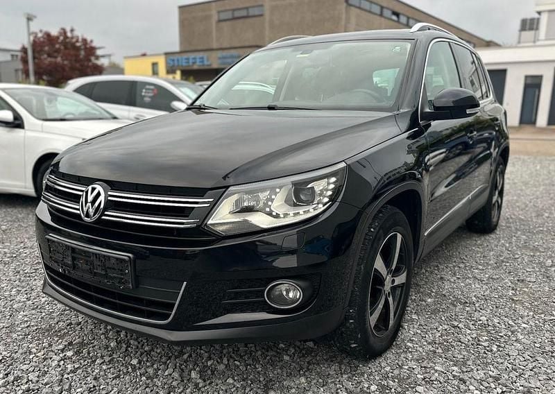 Schwarz Gebraucht 2013 VW Tiguan Sportline SUV | 10.680 € (Guter Preis) - Bild 1/4