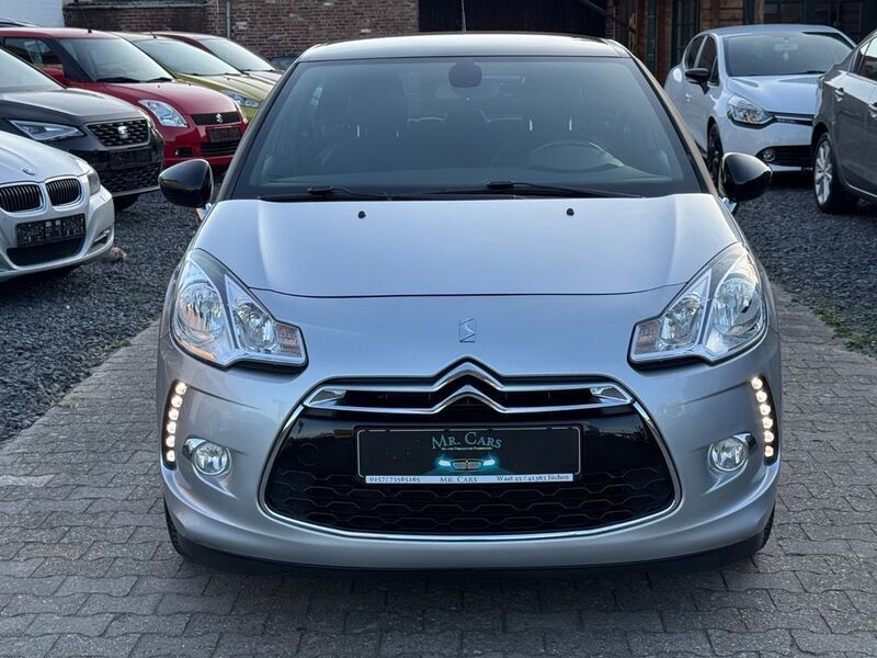 Schwarz Gebraucht 2011 Citroën DS3 So Chic Kleinwagen | 7.450 € (Etwas zu teuer) - Bild 1/4