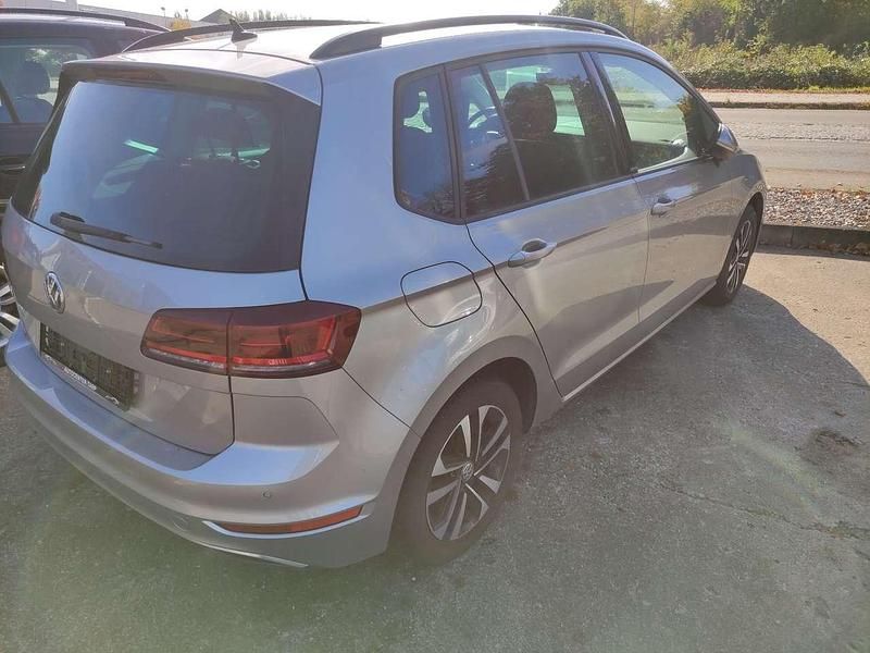 Grau Gebraucht 2020 VW Golf Sportsvan United Van / Kleinbus | 17.100 € (Fairer Preis) - Bild 1/4