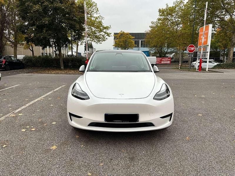 Gebraucht Tesla Model Y Long Range RWD 219 kW (299 PS) 2024 Weiß SUV