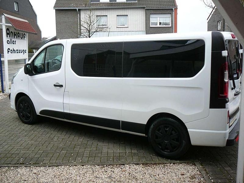 Gebraucht Opel Vivaro 120 PS (88 kW) 2015 Casabl/arctic/eisweiss/kaolin Van / Kleinbus