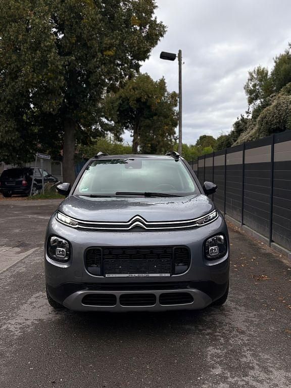 Grau Gebraucht 2017 Citroën C3 Aircross Feel SUV | 8.000 € (Guter Preis) - Bild 1/4