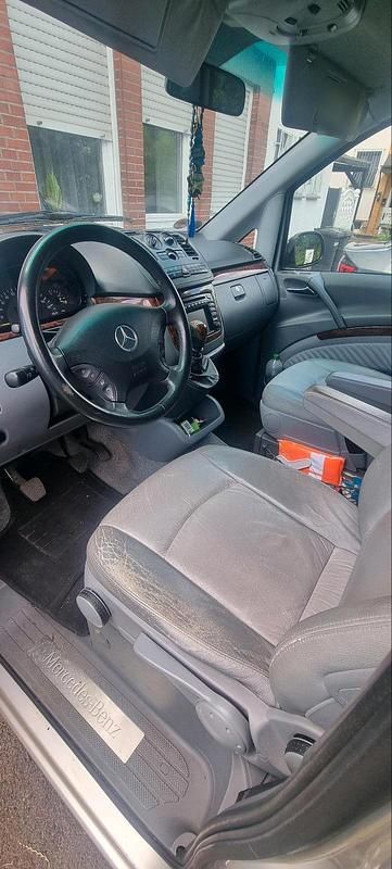 Gebraucht Mercedes Viano 150 PS (110 kW) 2004 Silber Van / Kleinbus
