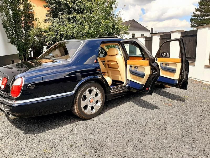 Gebraucht Bentley Arnage 405 PS (297 kW) 2000 Violet Limousine