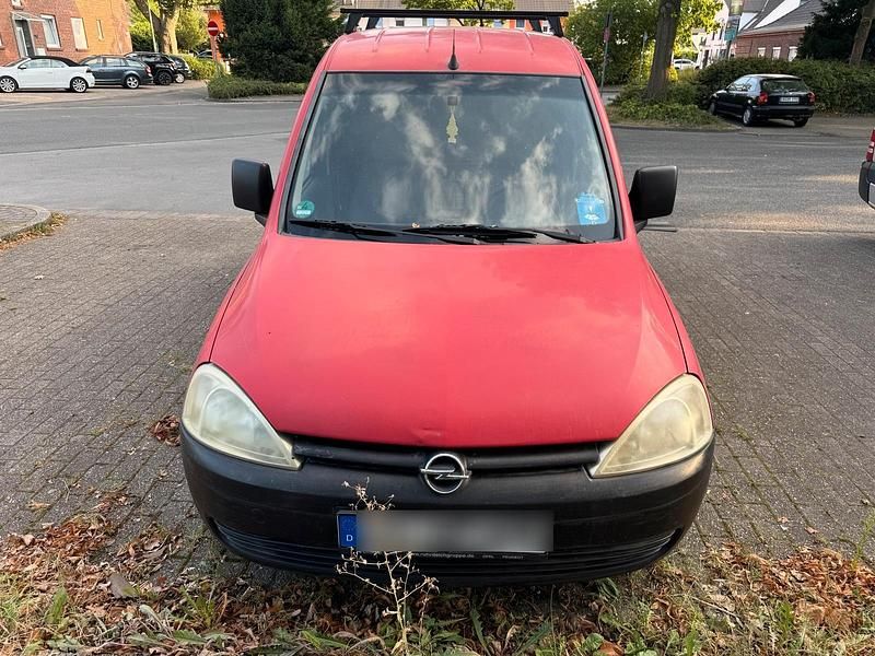 Rot Gebraucht 2003 Opel Combo Van / Kleinbus | 2.300 € (Fairer Preis) - Bild 1/4