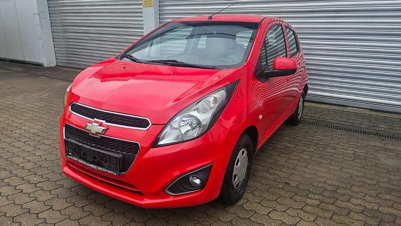 Rot Gebraucht 2013 Chevrolet Spark Kleinwagen | 1.900 € (Guter Preis) - Bild 1/4