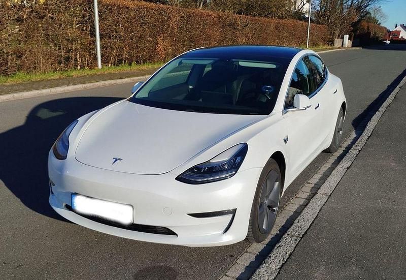 Gebraucht Tesla Model 3 Performance 366 kW (498 PS) 2019 Weiß Limousine