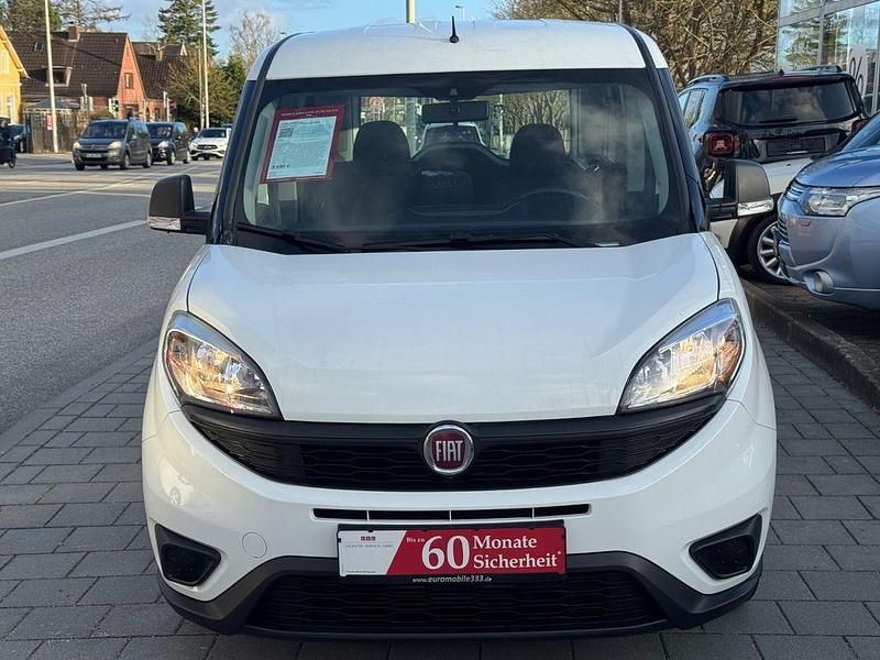 Gebraucht Fiat Doblò 105 PS (77 kW) 2017 Bianco banchisa/pack/canova/sa Van / Kleinbus