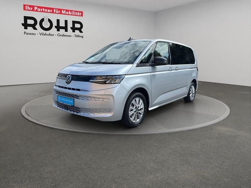 Reflex silber metallic Gebraucht 2024 VW T7 Life Van | 48.980 € (Superpreis) - Bild 1/4