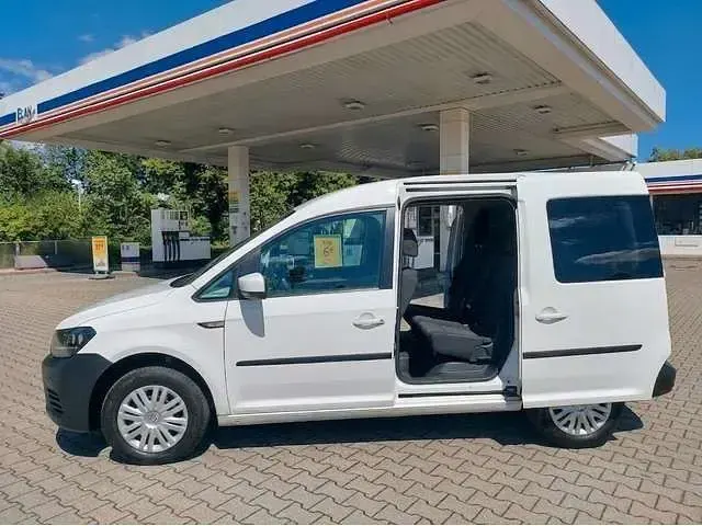 Gebraucht VW Caddy Trendline 75 PS (55 kW) 2017 Weiß Van / Kleinbus