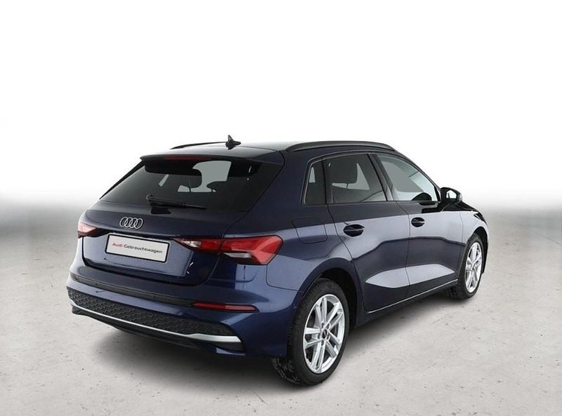 Gebraucht Audi A3 Ambiente 116 PS (85 kW) 2025 Blau Limousine
